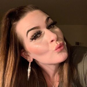 Meet your Posher, Sierra